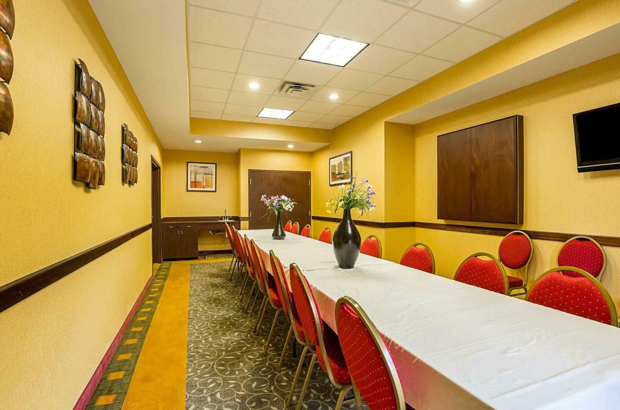 Comfort Inn & Suites Port Arthur-Port Neches Exterior photo
